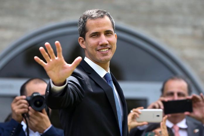 Do Paraguai, Guaidó seguiu para a Argentina