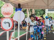 Crianças aprendem sobre normas de trânsito em palestra e circuito promovidos pelo Detran