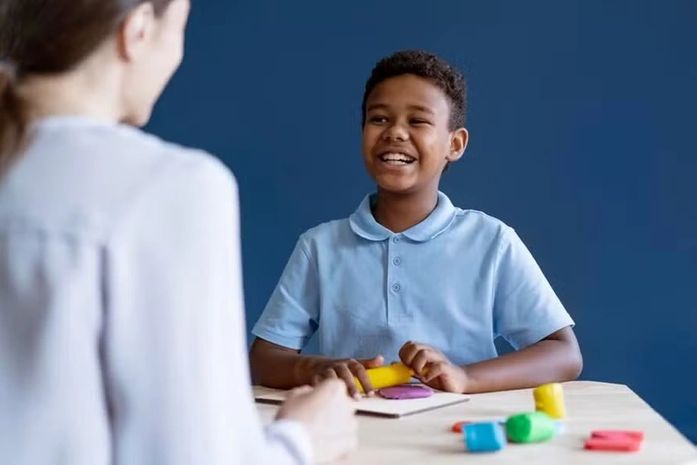Dia da Conscientização do Autismo: especialista aborda direitos, políticas públicas e desmistifica mitos