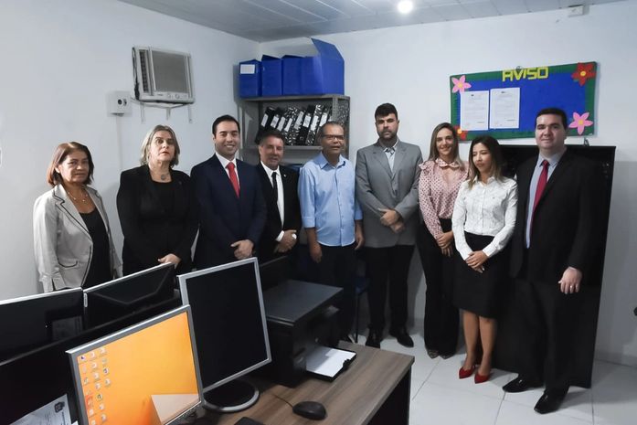 Prefeito inaugura nova sede da Procuradoria Municipal de Atalaia