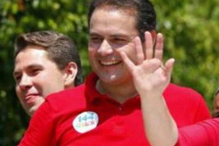 Pedro Vilela faz campanha com Renan Filho e Collor em Passo de Camaragibe