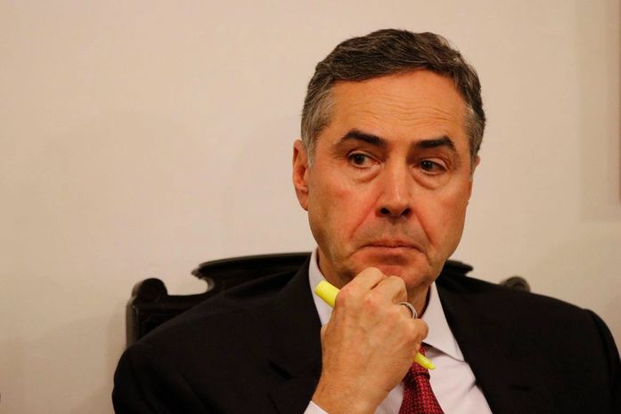 Além de Barroso, Alexandre de Moraes e Edson Fachin também votaram a favor da medida.