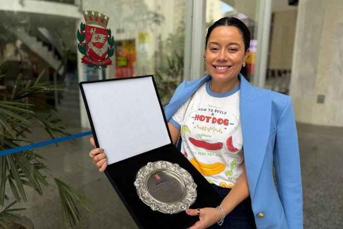 Daniela Filomeno recebe prêmio com roteiro dos melhores sabores do centro de São Paulo