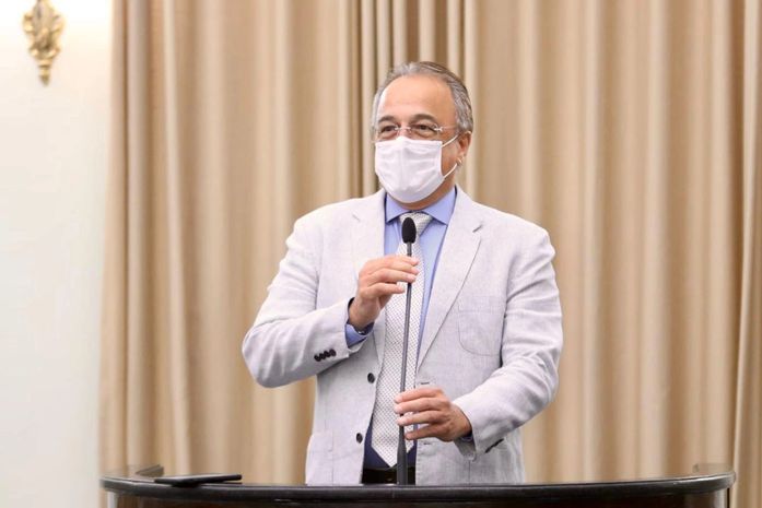 Deputado Galba Novaes