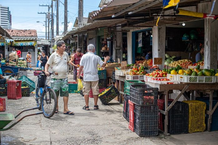 Confira horário de funcionamento de mercados e feiras no domingo de eleição, em Maceió