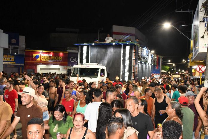 Ressaca de Carnaval reúne multidão e encerra folia com sucesso em São Miguel dos Campos