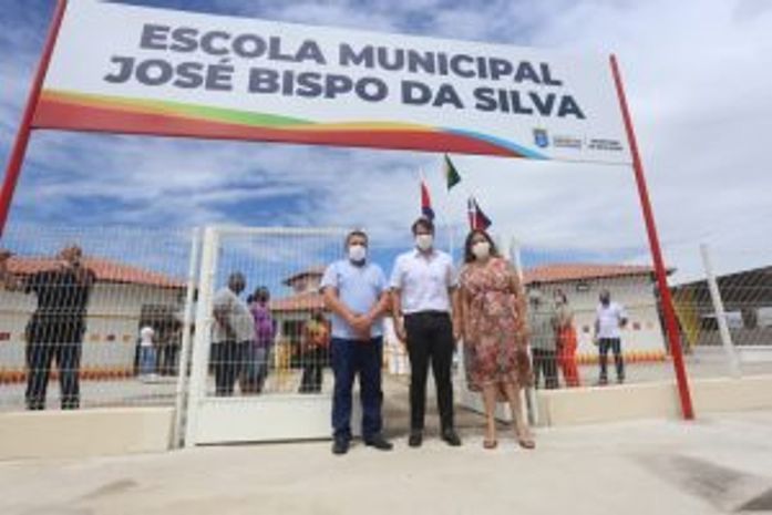Prefeito Cacau inaugura nova sede da Escola Municipal José Bispo, na Barra Nova