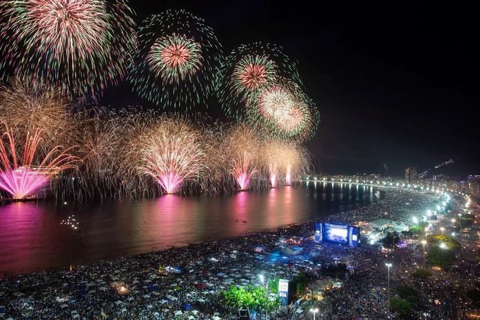 Paes anuncia cancelamento da festa de réveillon no Rio: "Vai fazer falta"