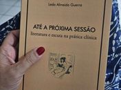 “Até a próxima sessão”: um divã em alto-mar, entre a literatura e a escuta