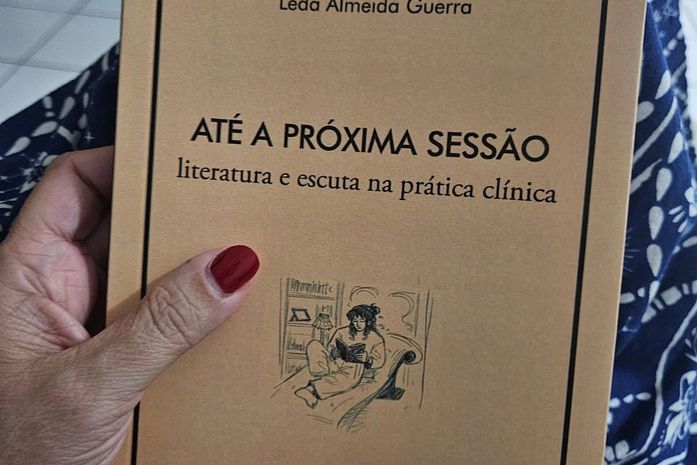 “Até a próxima sessão”: um divã em alto-mar, entre a literatura e a escuta