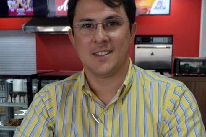 Prefeito de Olho D'água das Flores Zé Luiz