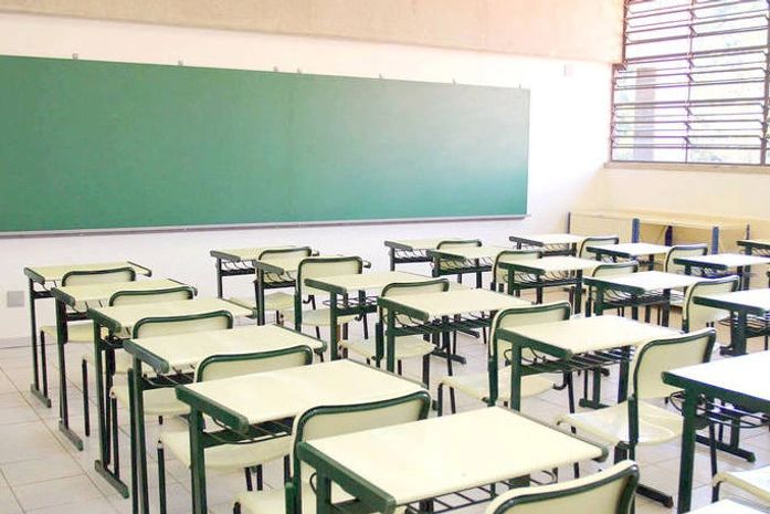 Comissão define calendário de debates sobre PEE