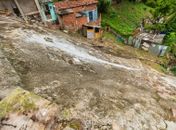 Obra pioneira de contenção definitiva de encosta elimina área de risco no Jacintinho