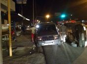 Condutor embriagado bate e capota veículo na Serraria 