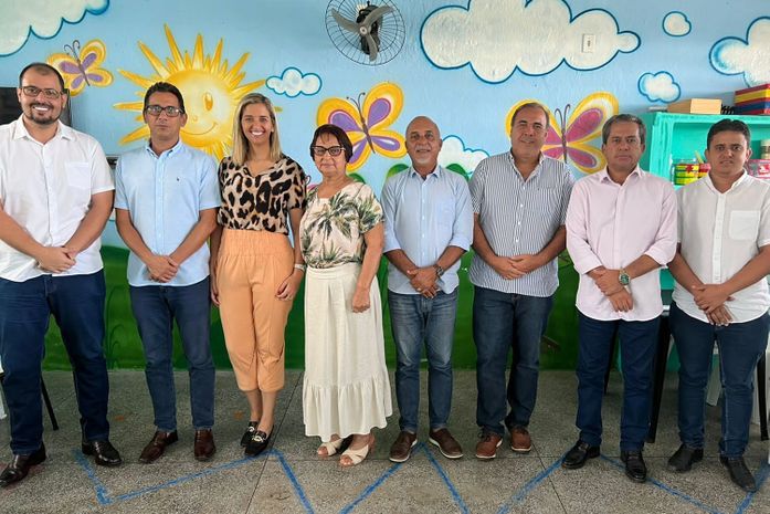 Camyla Brasil reúne grupo em Atalaia para criação da UVPAL - União dos vice-prefeitos de Alagoas