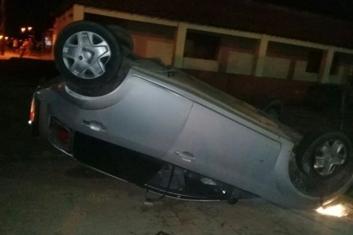 Casal morre e criança fica ferida durante acidente em Estrela de Alagoas