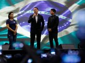 Povo está indo às ruas em defesa do futuro da nação, diz Bolsonaro