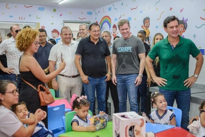 Deputado que mais destina recursos ao Litoral Sul, Marx Beltrão participa de inauguração de creche em Coruripe