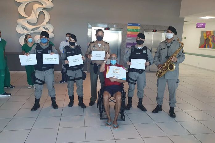 Subtenente do 3º BPM recebe alta hospitalar após vencer a Covid-19