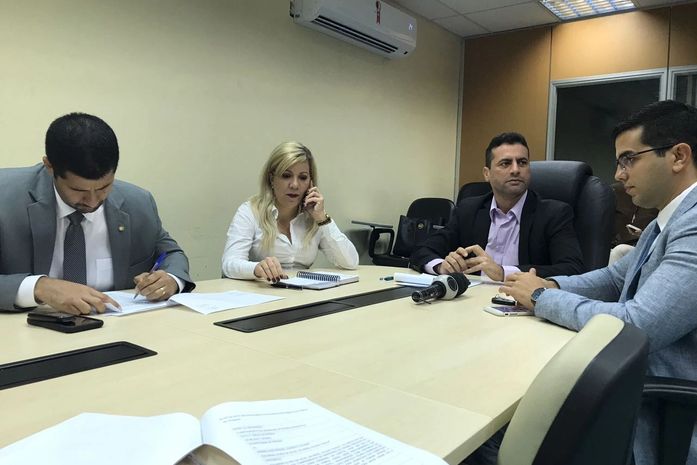 Delegado Fábio Costa, Ana Luíza, secretário-adjunto Manoel Acácio