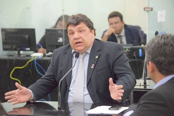 Deputado Val Gaia assegura que está tudo bem com Júlio Cezar em Palmeira