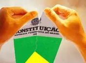 *Como a leitura desta ativista é pouca, alguém explica?