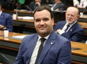 Deputado Luciano Amaral comemora aprovação do projeto do piso da Enfermagem