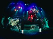 Rodrigo Teaser apresenta 'tributo ao rei do pop' em Maceió