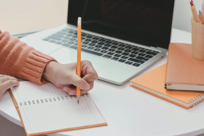 “Caneta de aluguel” contra a direita