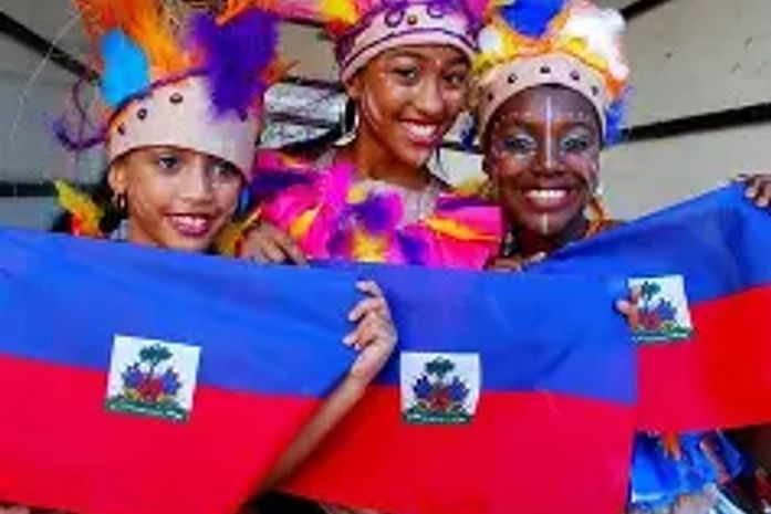 Haiti, a gigantesca ilhazinha d@s pret@s têm um lema em kréyol na língua dos “escravos” que diz: “bite n´bite nous pas tombe”, ou “seja tropeçamos, mas não caímos”