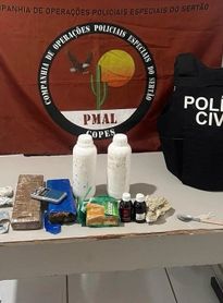 Denúncia leva polícia a apreender 2 kg de drogas e prender dois no Sertão de AL