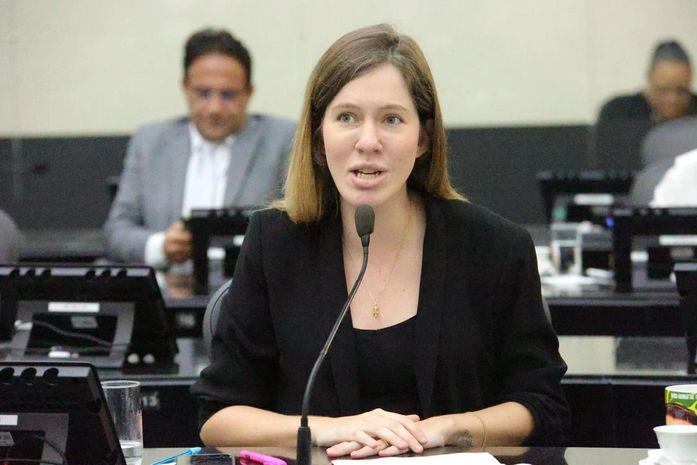 Cibele Moura critica retirada de food trucks da Pajuçara e cobra alternativa viável para trabalhadores