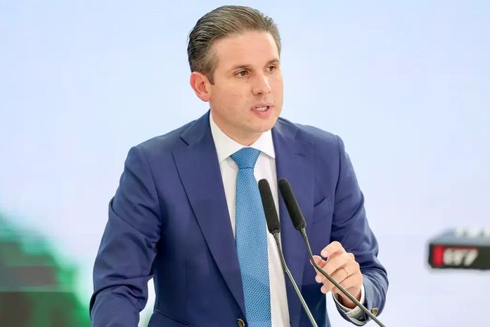 Fim da Escala 6x1 pode ser votado em maio, diz presidente da Câmara