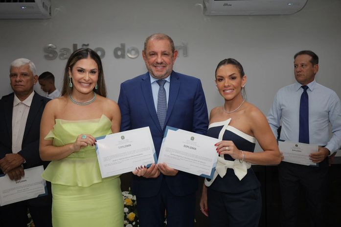 Em São José da Laje prefeita Vanessa e a vice Ravena de Neno são diplomadas junto aos vereadores eleitos em outubro