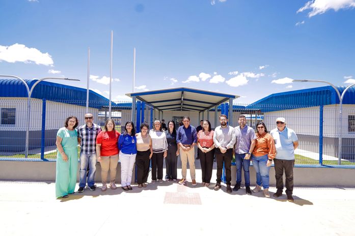 Prefeita Tia Júlia e secretários de Estado realizam visita técnica a obras da Educação em Palmeira dos Índios