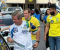 Cabo Bebeto e Fábio Costa iniciam semana com adesivaço nos sinais do Farol