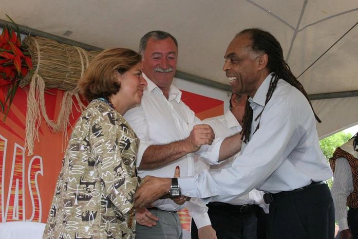 Indicada pelo Instituto Raízes de Áfricas, Patrícia Mourão, recebe a Comenda Zumbi dos Palmares.