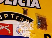 Após denúncia, polícia prende acusado de tráfico de drogas e apreende cocaína 