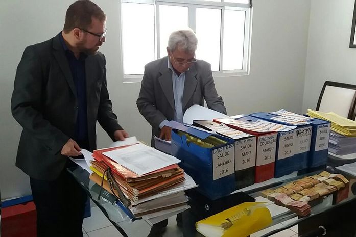 Gecoc apreende R$ 47 mil em casa de ex-gestores suspeitos de peculato