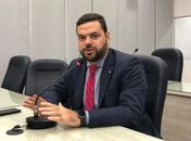 Chico Filho oficializa afastamento de Siderlane e servidores após operação da PF na Câmara