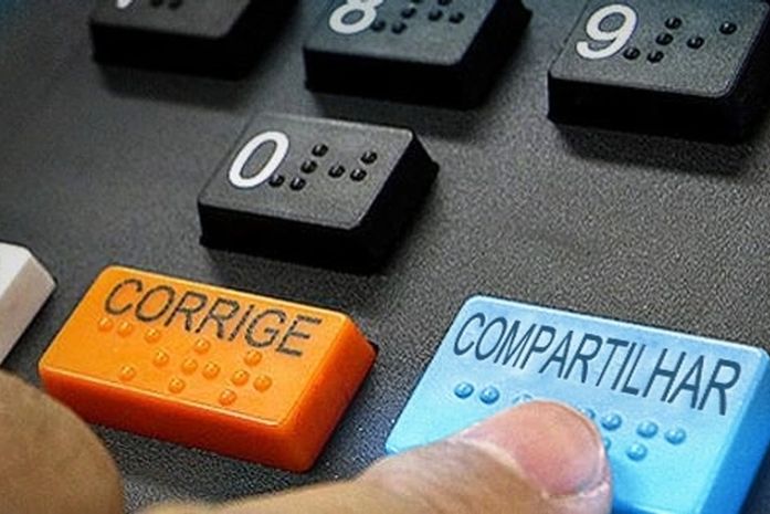 Redes sociais e política