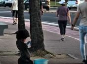 Cadeirante morto após cair de apartamento em Recife é enterrado como indigente