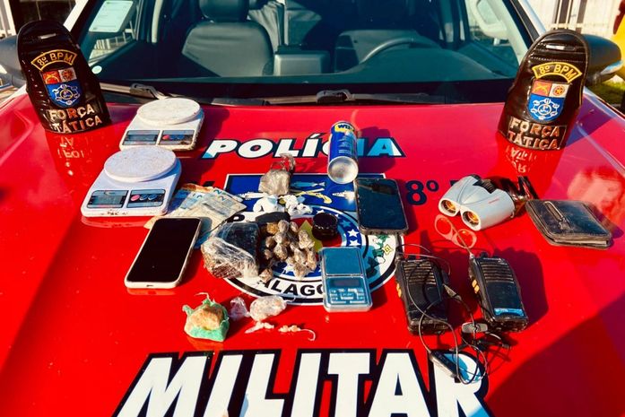 Polícia Militar apreende 16 armas de fogo e 13 kg de entorpecentes