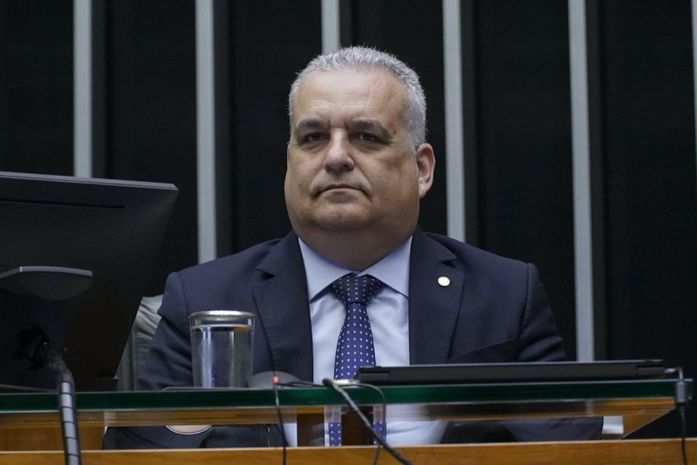 Após requerimento do deputado Alfredo Gaspar e de outros parlamentares de oposição, ministro Padilha recua e desiste de cargo na China Hub Brasil