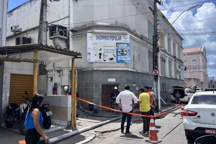 Ilumina restabelece rede elétrica do Shopping Popular após tentativa de furto de cabos de cobre