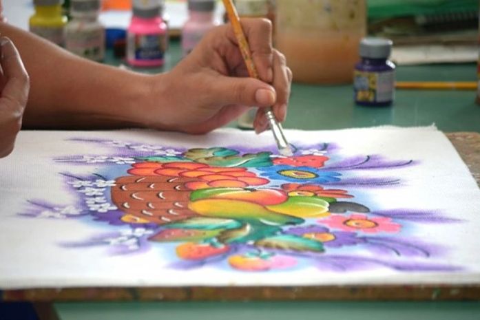 Obras de arte produzidas por reeducandas são expostas neste fim de semana