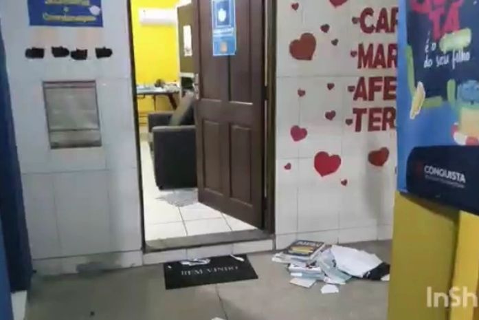 Escola após a invasão