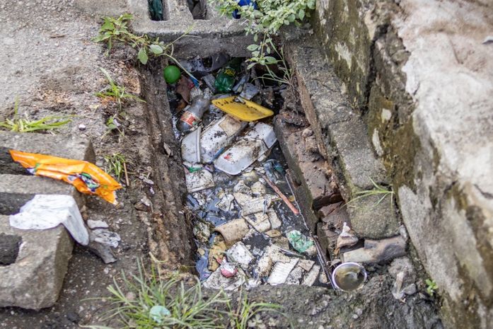 Mais de 650 toneladas de entulho são retirados de galerias entre janeiro e outubro, em Maceió