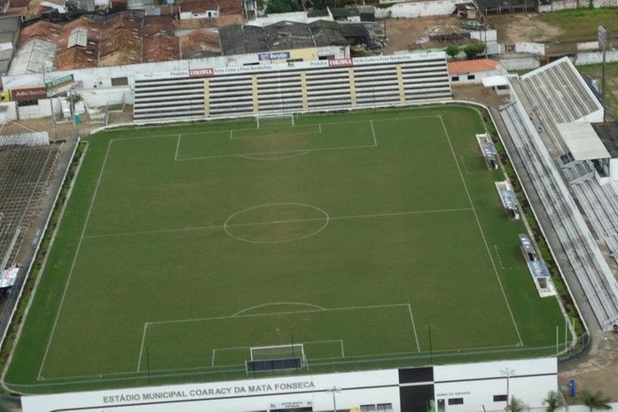 Arquibancadas do Coaracy seguem interditadas em Arapiraca