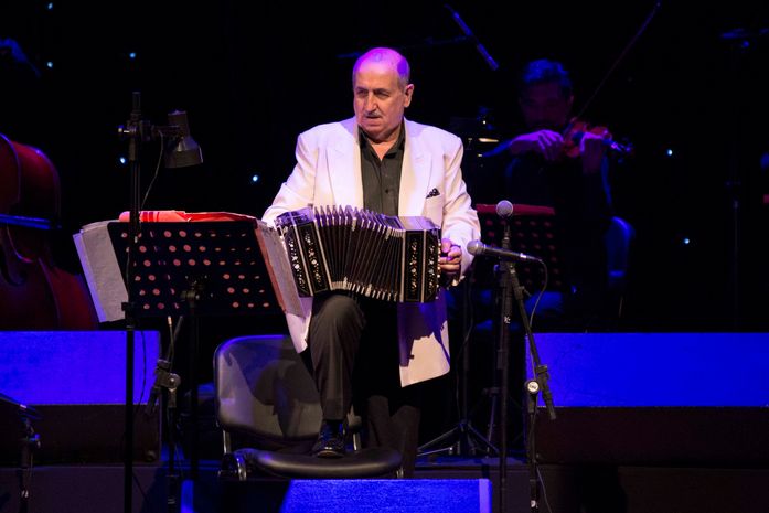 Maestro Carlos Buono